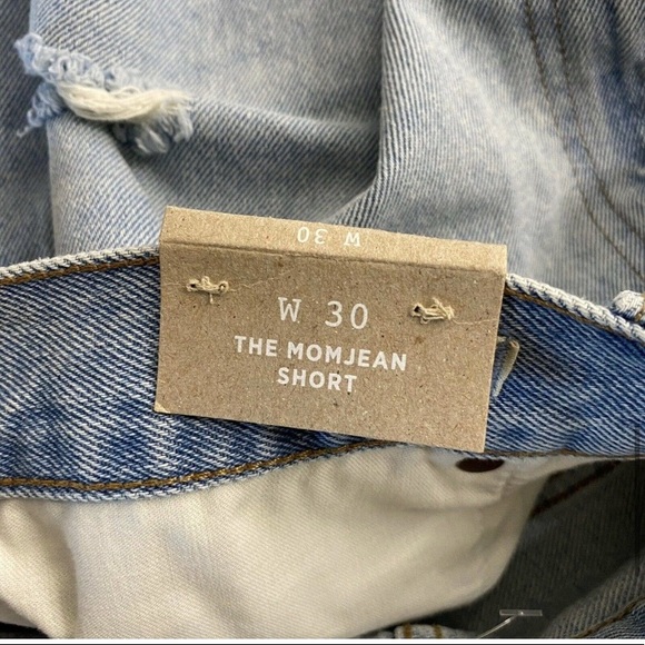 NWT Madewell The Momjean Short in Byers Wash: Ripped Edition MC652 Size 30 - Picture 5 of 6